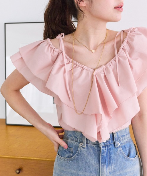 La boutique BonBon(ラブティックボンボン)の「コットンシルクラッフルブラウス(シャツ/ブラウス・レディース・ブルー/ホワイト/ピンク/ネイビー・FREE)」の4枚目の写真