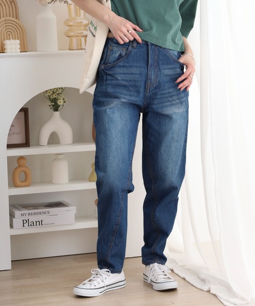 atONE(アットワン)の「サルエルデニムパンツ(その他パンツ・レディース・ホワイト/ネイビー/ワンウォッシュ/ブルー・M/S/LL/L/4L/3L)」の3枚目の写真