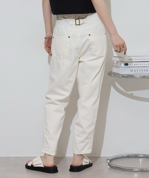 atONE(アットワン)の「サルエルデニムパンツ(その他パンツ・レディース・ホワイト/ネイビー/ワンウォッシュ/ブルー・M/S/LL/L/4L/3L)」の8枚目の写真