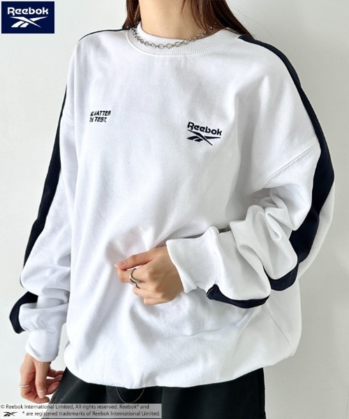 Reebok(リーボック)の「Reebok(リーボック)/配色 ワンポイント ラインプルオーバー スウェット(スウェット・レディース・ネイビー/ホワイト/ブラック/グレー・M/L/XL)」の2枚目の写真