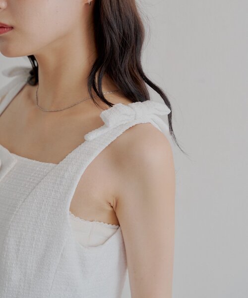 Chico(チコ)の「【5色展開/セットアップ対応】フロントボタンツイードペプラムベスト(ベスト・レディース・イエロー/ホワイト系その他/ホワイト/ブラック/ピンク・FREE)」の6枚目の写真