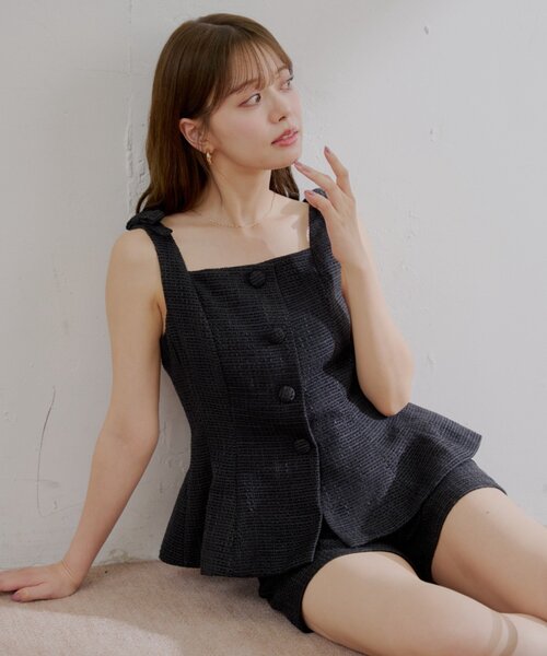 Chico(チコ)の「【5色展開/セットアップ対応】フロントボタンツイードペプラムベスト(ベスト・レディース・イエロー/ホワイト系その他/ホワイト/ブラック/ピンク・FREE)」の17枚目の写真