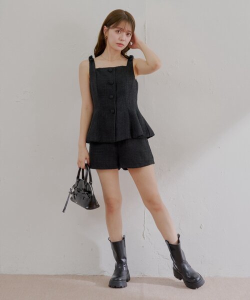 Chico(チコ)の「【5色展開/セットアップ対応】フロントボタンツイードペプラムベスト(ベスト・レディース・イエロー/ホワイト系その他/ホワイト/ブラック/ピンク・FREE)」の19枚目の写真