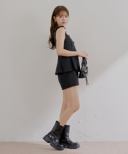 Chico(チコ)の「【5色展開/セットアップ対応】フロントボタンツイードペプラムベスト(ベスト・レディース・イエロー/ホワイト系その他/ホワイト/ブラック/ピンク・FREE)」の20枚目の写真