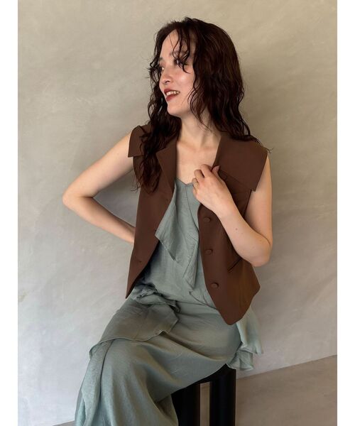 LAGUNAMOON（ラグナムーン）の「ワイドカラーベスト（ベスト・レディース・アイボリー/ブラウン・FREE）」の4枚目の写真