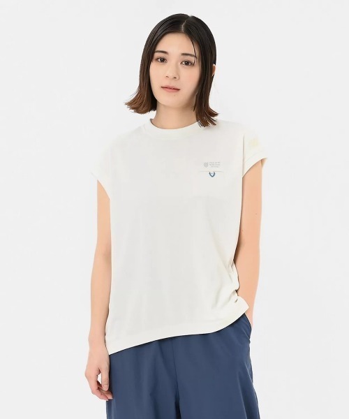 NEW BALANCE(ニューバランス)の「New Balance French Sleeve Crew Pullover(ニューバランス フレンチ スリーブ クルー プルオーバー)(Tシャツ/カットソー・レディース・ブラック/ホワイト系/グリーン系/オレンジ系/ブルー系・SMALL/MEDIUM/LARGE)」の2枚目の写真