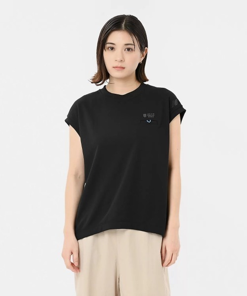 NEW BALANCE(ニューバランス)の「New Balance French Sleeve Crew Pullover(ニューバランス フレンチ スリーブ クルー プルオーバー)(Tシャツ/カットソー・レディース・ブラック/ホワイト系/グリーン系/オレンジ系/ブルー系・SMALL/MEDIUM/LARGE)」の1枚目の写真