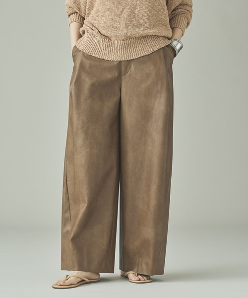 Curensology(カレンソロジー)の「【2/20配信 高山都さんインスタライブ紹介アイテム】Curensology(カレンソロジー)/ヴィンテージフェイクレザーパンツ(その他パンツ・レディース・ブラウン/ブラック/キャメル・36/38)」の4枚目の写真