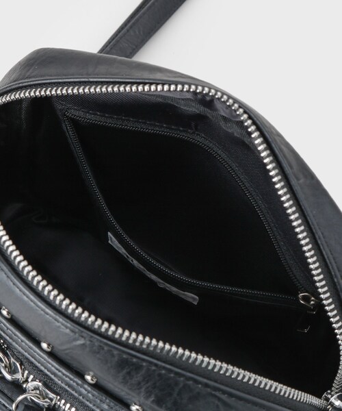 tk.TAKEO KIKUCHI（ティーケータケオキクチ）の「【スタッズシリーズ】ショルダーバッグ（ショルダーバッグ・メンズ・ブラック/ブラウン系・00）」の21枚目の写真