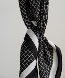 lawgy（ラウジー）の「square pattern accent line scarf / スクエアパターンアクセントラインスカーフ（バンダナ/スカーフ）」