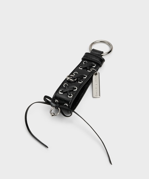 CHARLES & KEITH（チャールズ & キース）の「グロメット レースアップバッグチャーム（キーケース/キーアクセサリー・レディース・ピンク系その他/スミクロ/シルバー系その他・FREE）」の9枚目の写真