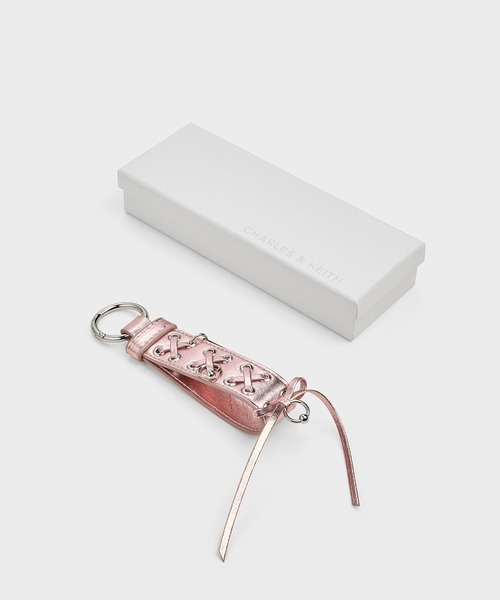 CHARLES & KEITH（チャールズ & キース）の「グロメット レースアップバッグチャーム（キーケース/キーアクセサリー・レディース・ピンク系その他/スミクロ/シルバー系その他・FREE）」の15枚目の写真