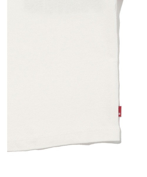 Levi's(リーバイス)の「Levi's/リーバイス グラフィック ミニ リンガーTシャツ(Tシャツ/カットソー・レディース・レッド・XS/M/S)」の6枚目の写真