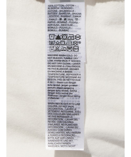 Levi's(リーバイス)の「Levi's/リーバイス グラフィック ミニ リンガーTシャツ(Tシャツ/カットソー・レディース・レッド・XS/M/S)」の8枚目の写真