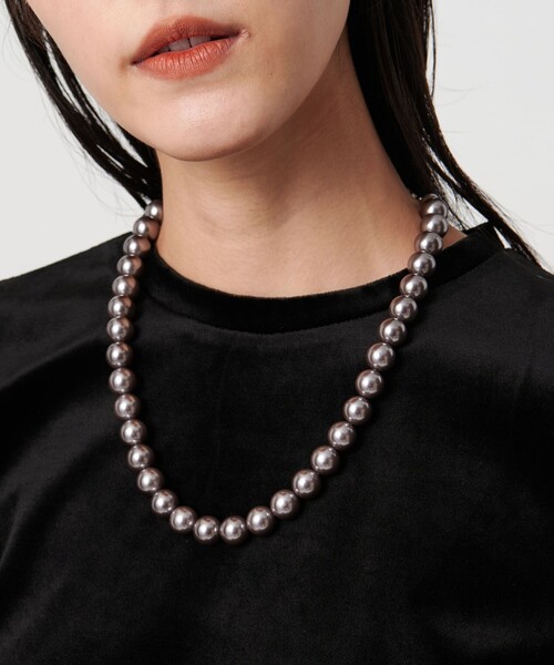 UNITED ARROWS（ユナイテッドアローズ）の「イミテーションパール 2WAY ネックレス（ネックレス・レディース・グレー系/ホワイト/ベージュ・FREE）」の9枚目の写真