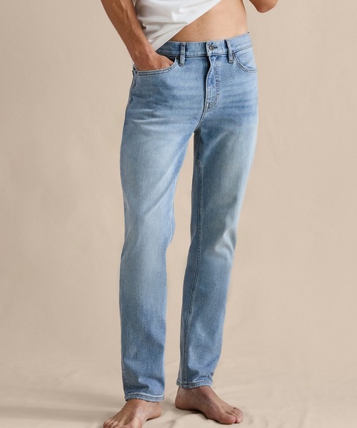 Banana Republic（バナナリパブリック）の「スリム リュクス トラベラージーンズ（デニムパンツ・メンズ・ブラック/ライトインディゴブルー/インディゴブルー・34/30/28/30/29/30/30/30/31/30/32/30/33/30）」の3枚目の写真