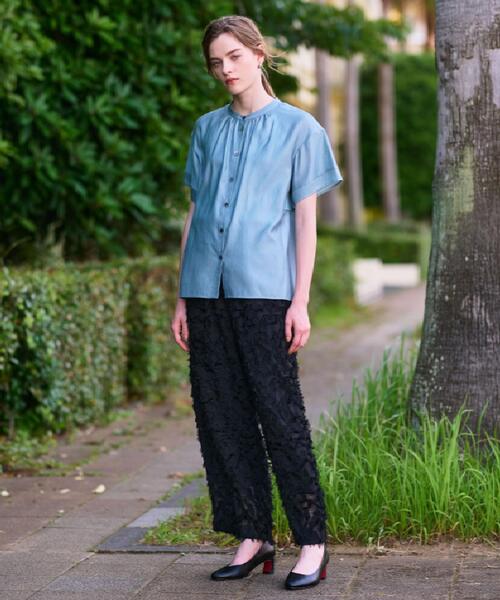 DRESSTERIOR(ドレステリア)の「【洗える/コットン100%】バックフレアティアードブラウス(シャツ/ブラウス・レディース・ライトブルー/オフホワイト/ブラウン系その他・34/36/38)」の12枚目の写真