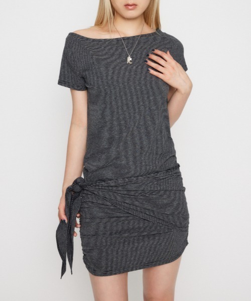 LAGUA GEM(ラグアジェム)の「BORDER WRAP ミニワンピース(ワンピース・レディース・ホワイト/レッド/グレー・SMALL/MEDIUM)」の1枚目の写真