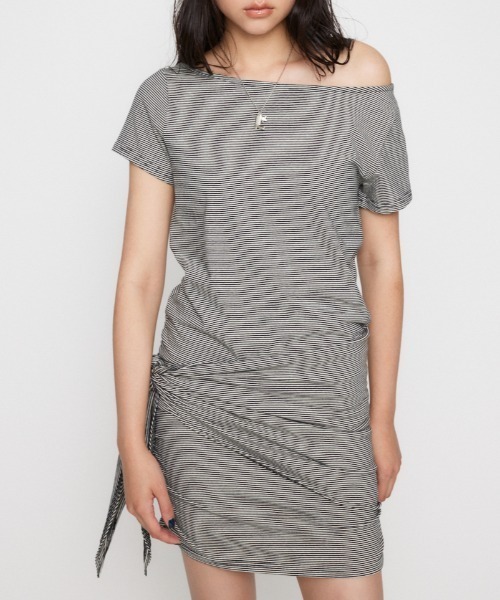 LAGUA GEM(ラグアジェム)の「BORDER WRAP ミニワンピース(ワンピース・レディース・ホワイト/レッド/グレー・SMALL/MEDIUM)」の2枚目の写真