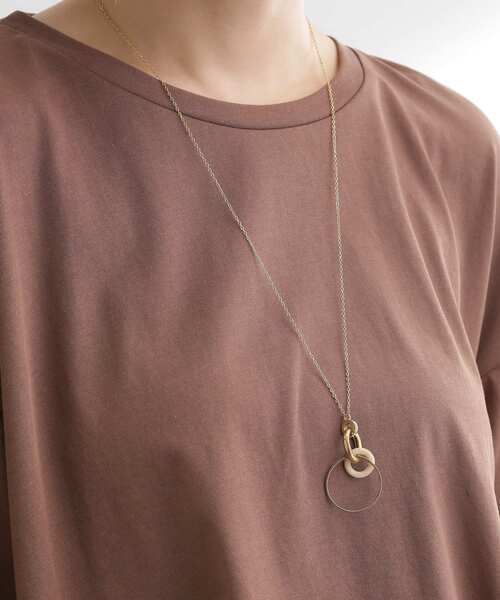 grove（グローブ）の「アクリルビジューメタルリングネックレス（ネックレス・レディース・ゴールド/シルバー・00）」の6枚目の写真