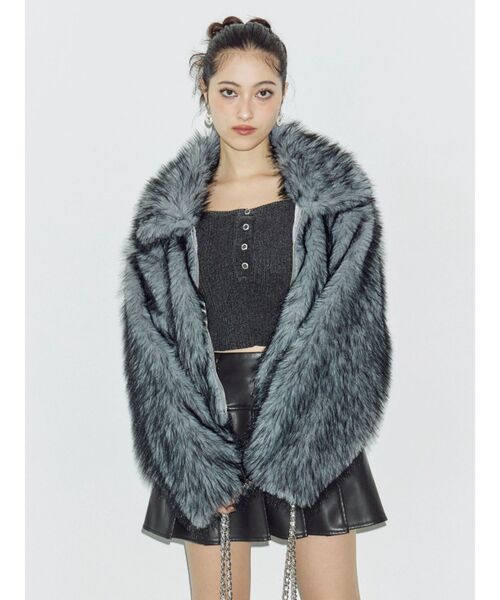 EVRIS(エヴリス)の「ファイクファーショートブルゾン(ブルゾン・レディース・グレー/ベージュ/モカ/ブラウン・FREE)」の7枚目の写真