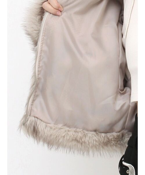 EVRIS(エヴリス)の「ファイクファーショートブルゾン(ブルゾン・レディース・グレー/ベージュ/モカ/ブラウン・FREE)」の20枚目の写真