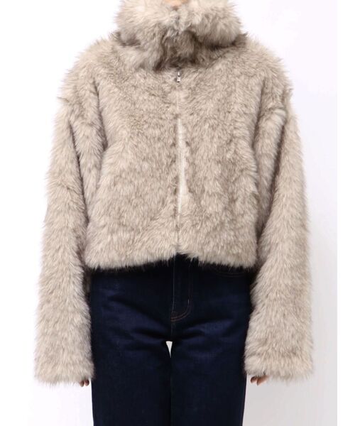 EVRIS(エヴリス)の「ファイクファーショートブルゾン(ブルゾン・レディース・グレー/ベージュ/モカ/ブラウン・FREE)」の13枚目の写真