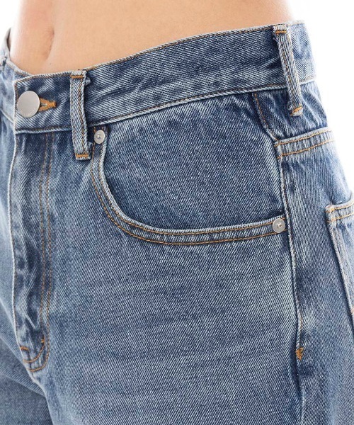 BILLABONG(ビラボン)の「【BILLABONG/ビラボン】24AW DENIM BASIC STRAIGHT/ウォッシュデニムパンツ(デニムパンツ・レディース・インディゴブルー・LARGE/MEDIUM/SMALL)」の4枚目の写真