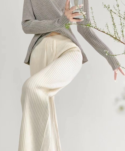 cammie(キャミー)の「リブワイドパンツ(その他パンツ・レディース・ベージュ/グレー/オフホワイト/ブラック・F)」の6枚目の写真