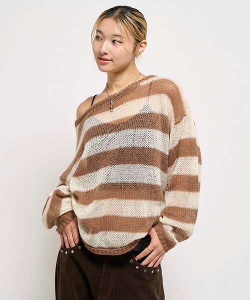WHO'S WHO gallery（フーズフーギャラリー）の「ワイドボーダーメッシュニット（ニット/セーター・レディース・グリーン/アイボリー/チャコールグレー・FREE）」の2枚目の写真