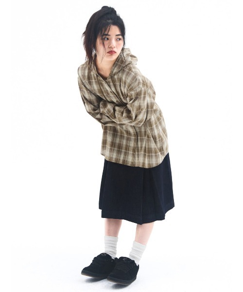 AMESWORLDWIDE(アメスワールドワイド)の「A'GEM/9 × .kom『AMES WORLDWIDE/アメスワールドワイド』Check Hooded Shirt/チェックフードシャツ(シャツ/ブラウス・レディース・ブルー/ブラウン・FREE)」の6枚目の写真