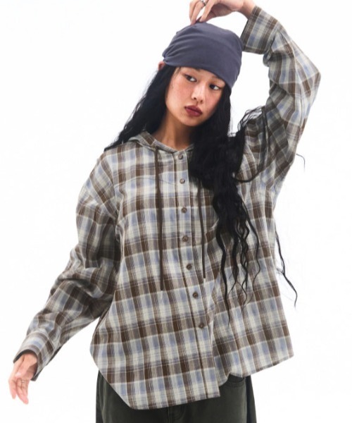 AMESWORLDWIDE(アメスワールドワイド)の「A'GEM/9 × .kom『AMES WORLDWIDE/アメスワールドワイド』Check Hooded Shirt/チェックフードシャツ(シャツ/ブラウス・レディース・ブルー/ブラウン・FREE)」の18枚目の写真