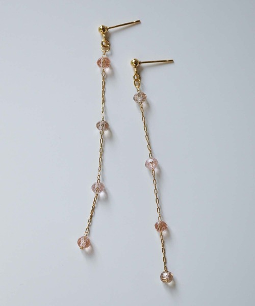 CERCA(チェルカ)の「saran jewelry/4つのガラスビーズ ロングチェーン ピアス/アレルギー対応(ピアス(両耳用)・レディース・クリア/ホワイト×ブルー/ブラック/ピンク系その他・FREE)」の8枚目の写真