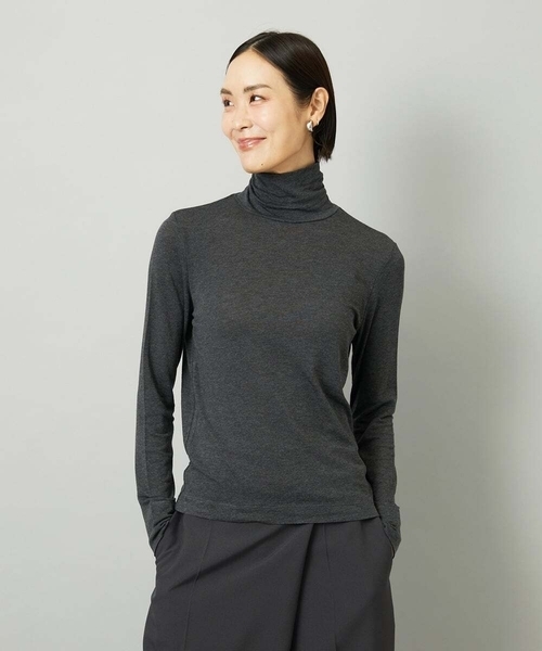 MICHEL KLEIN（ミッシェル・クラン）の「［レイヤードにおすすめ］シアーハイネックカットソー（ニット/セーター・レディース・アイボリー/ブラック/ダークグレー/ブラウン・38(M)）」の3枚目の写真