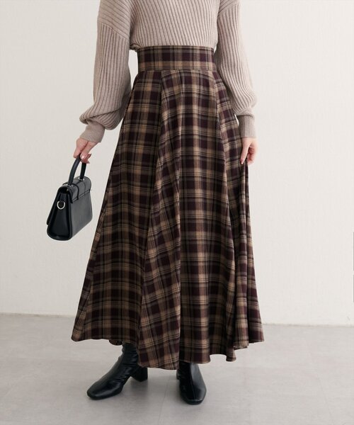 natural couture(ナチュラルクチュール)の「【WEB限定】ハイウエストサーキュラーチェックスカート(スカート・レディース・ホワイト系その他/ボルドー/ブラック系その他・MEDIUM/LARGE)」の5枚目の写真