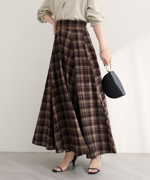 natural couture(ナチュラルクチュール)の「【WEB限定】ハイウエストサーキュラーチェックスカート(スカート・レディース・ホワイト系その他/ボルドー/ブラック系その他・MEDIUM/LARGE)」の7枚目の写真
