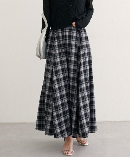 natural couture(ナチュラルクチュール)の「【WEB限定】ハイウエストサーキュラーチェックスカート(スカート・レディース・ホワイト系その他/ボルドー/ブラック系その他・MEDIUM/LARGE)」の12枚目の写真