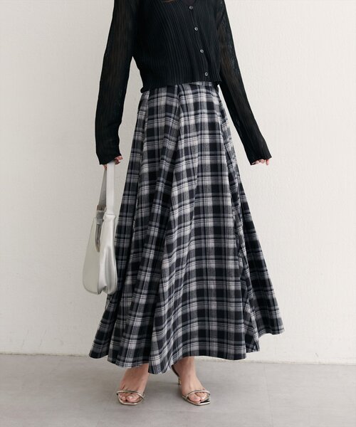 natural couture(ナチュラルクチュール)の「【WEB限定】ハイウエストサーキュラーチェックスカート(スカート・レディース・ホワイト系その他/ボルドー/ブラック系その他・MEDIUM/LARGE)」の10枚目の写真