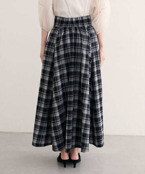 natural couture(ナチュラルクチュール)の「【WEB限定】ハイウエストサーキュラーチェックスカート(スカート・レディース・ホワイト系その他/ボルドー/ブラック系その他・MEDIUM/LARGE)」の17枚目の写真