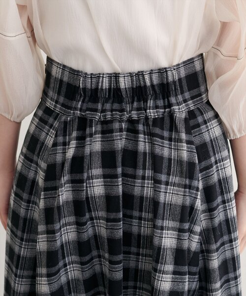 natural couture(ナチュラルクチュール)の「【WEB限定】ハイウエストサーキュラーチェックスカート(スカート・レディース・ホワイト系その他/ボルドー/ブラック系その他・MEDIUM/LARGE)」の19枚目の写真