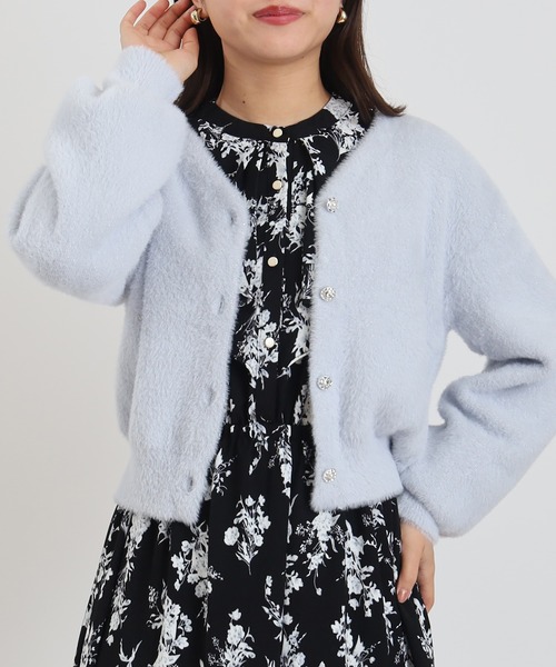 ASTORIA ODIER(アストリアオディール)の「ラメファザーアソートボタンカーディガン(カーディガン/ボレロ・レディース・ホワイト/アイボリー/サックスブルー/ラベンダー・MEDIUM)」の4枚目の写真