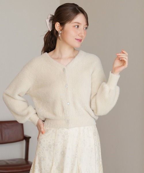 ASTORIA ODIER(アストリアオディール)の「ラメファザーアソートボタンカーディガン(カーディガン/ボレロ・レディース・ホワイト/アイボリー/サックスブルー/ラベンダー・MEDIUM)」の10枚目の写真