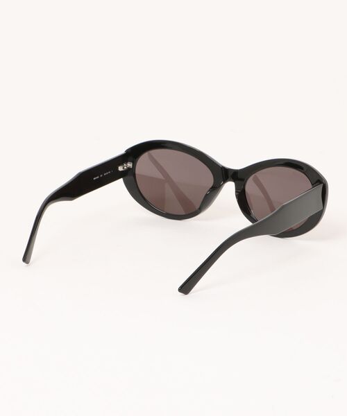 BALENCIAGA（バレンシアガ）の「【BALENCIAGA/バレンシアガ】オーバル サングラス BB0446S 001（サングラス・レディース・ブラック・FREE）」の4枚目の写真