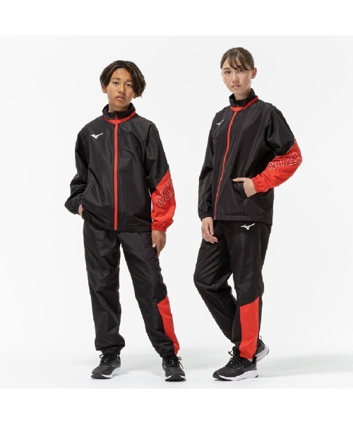 MIZUNO(ミズノ )の「ミズノ JRブレスウォーマジャケット(ジャージ・キッズ・ブラック×レッド/ネイビー・130cm/140cm/150cm/160cm)」の4枚目の写真