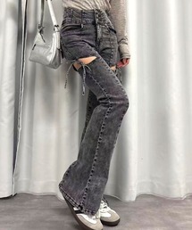 Lots of Love（ロッツオブラブ）の「ハイウエストカットアウトリボンデニムパンツ（デニムパンツ）」
