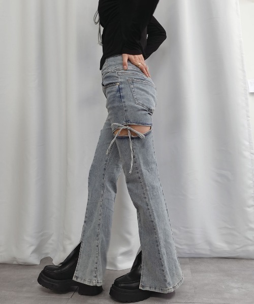 Lots of Love(ロッツオブラブ)の「ハイウエストカットアウトリボンデニムパンツ(デニムパンツ・レディース・ブルー/ブラック/ライトブルー/ダークブラック・M/L)」の9枚目の写真