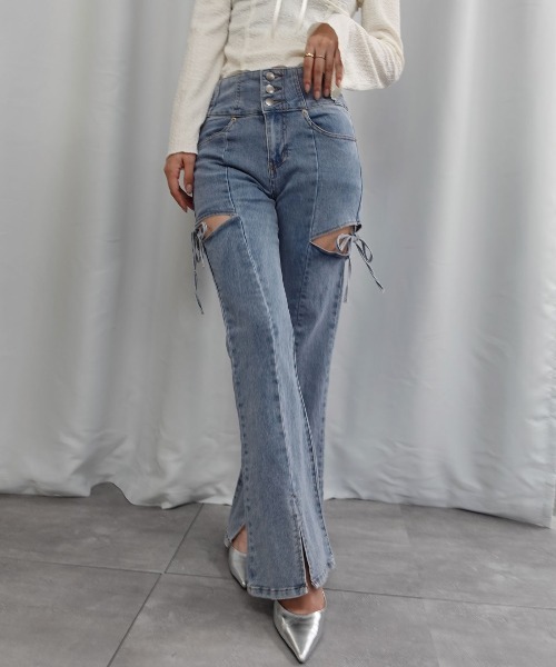 Lots of Love(ロッツオブラブ)の「ハイウエストカットアウトリボンデニムパンツ(デニムパンツ・レディース・ブルー/ブラック/ライトブルー/ダークブラック・M/L)」の12枚目の写真