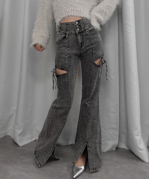 Lots of Love(ロッツオブラブ)の「ハイウエストカットアウトリボンデニムパンツ(デニムパンツ・レディース・ブルー/ブラック/ライトブルー/ダークブラック・M/L)」の19枚目の写真