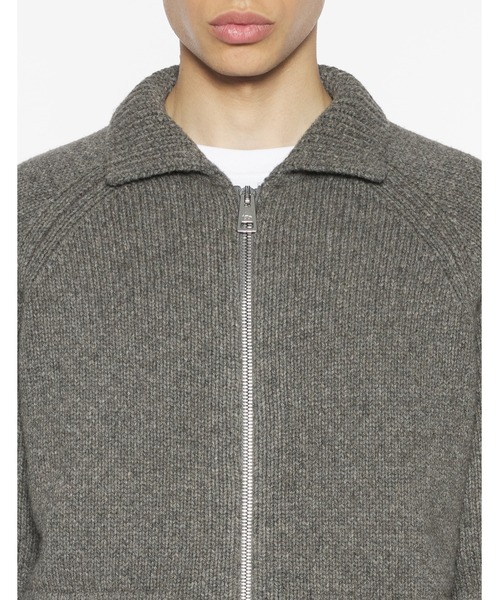 Maison Kitsune（メゾンキツネ）の「COLLEGE KNITTED WOOL JACKET（その他アウター・メンズ・グレー・L/M/S）」の8枚目の写真