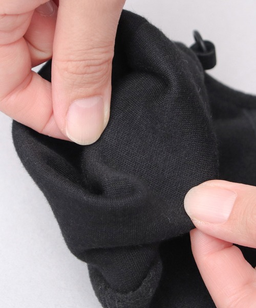 Champion（チャンピオン）の「5本指 ストレッチ マイクロフリース グローブ 手袋（手袋・メンズ・ブラック/チャコール・FREE）」の6枚目の写真
